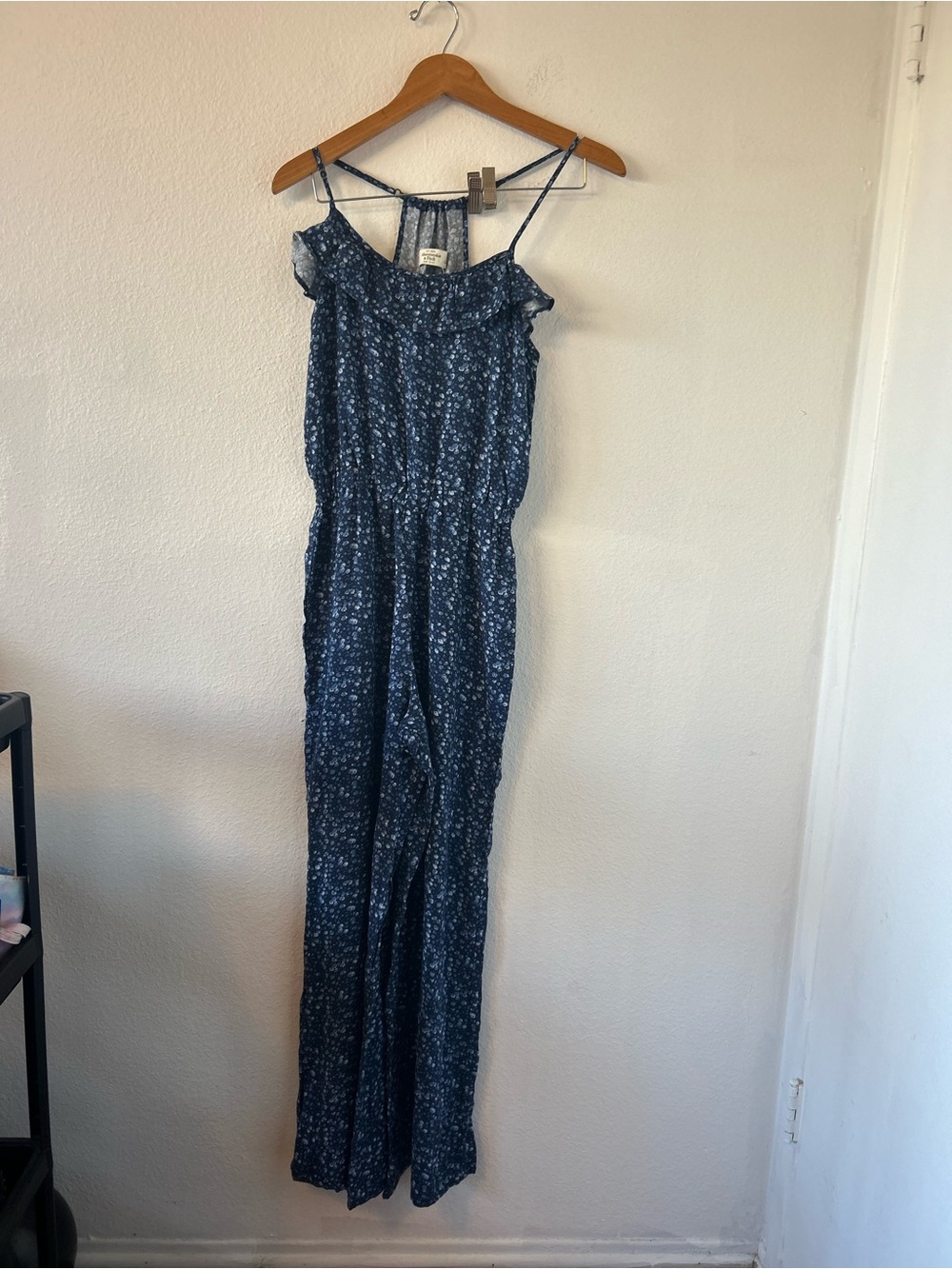 Abercrombie & Fitch Women's Navy Floral Spaghetti-Strap Jumpsuit Size S